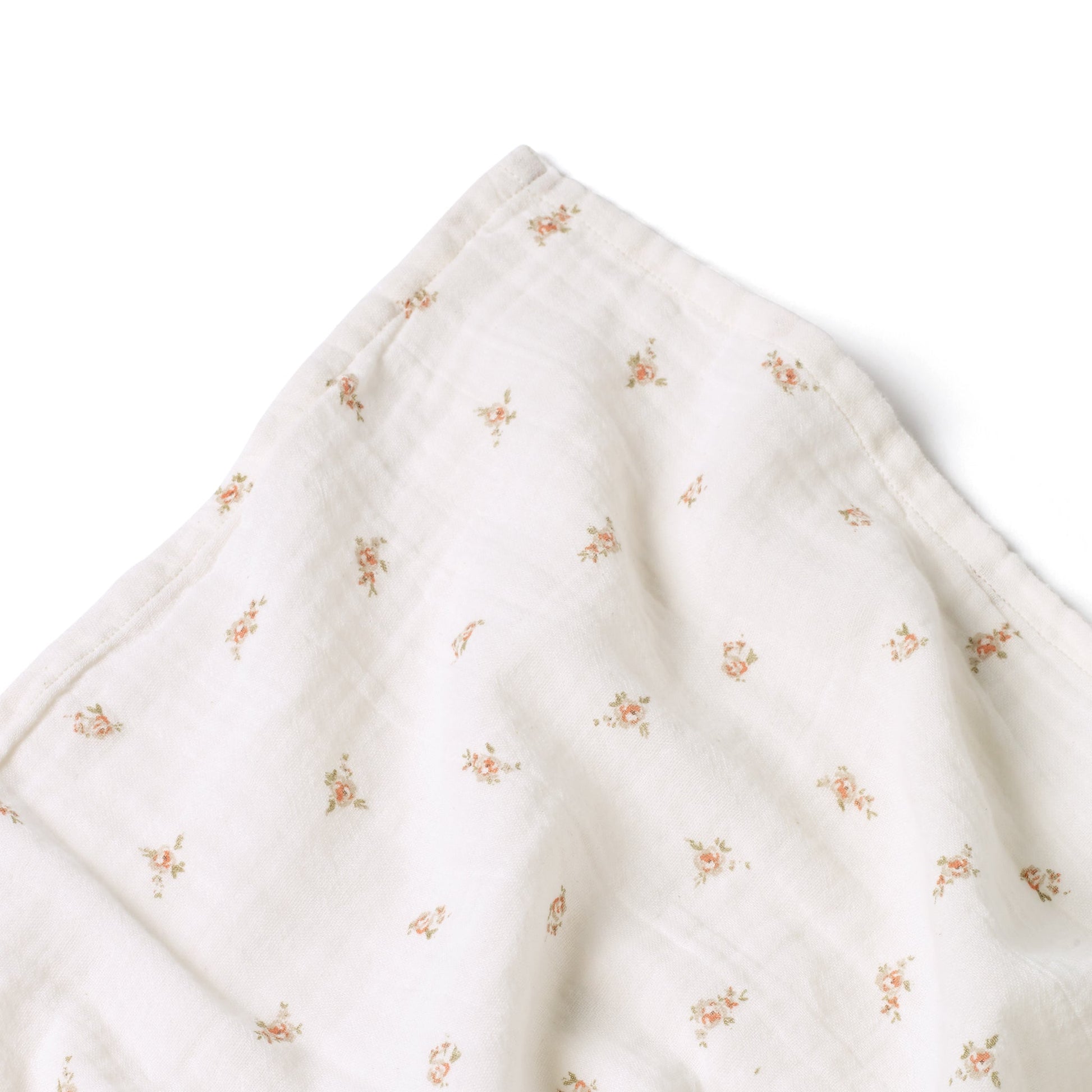 Beautifully crafted 100% cotton muslin swaddle in pink rose floral print