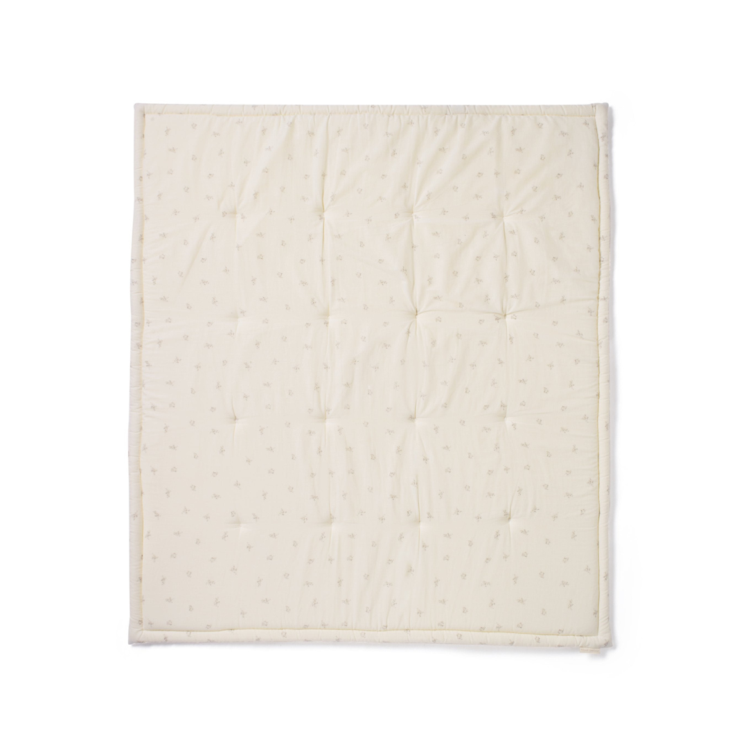 Soft and comfortable Belle Enfant play mat with hypoallergenic foam filling